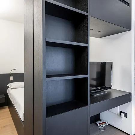 Easylife - Elegante Monolocale In Corso Magenta Milan